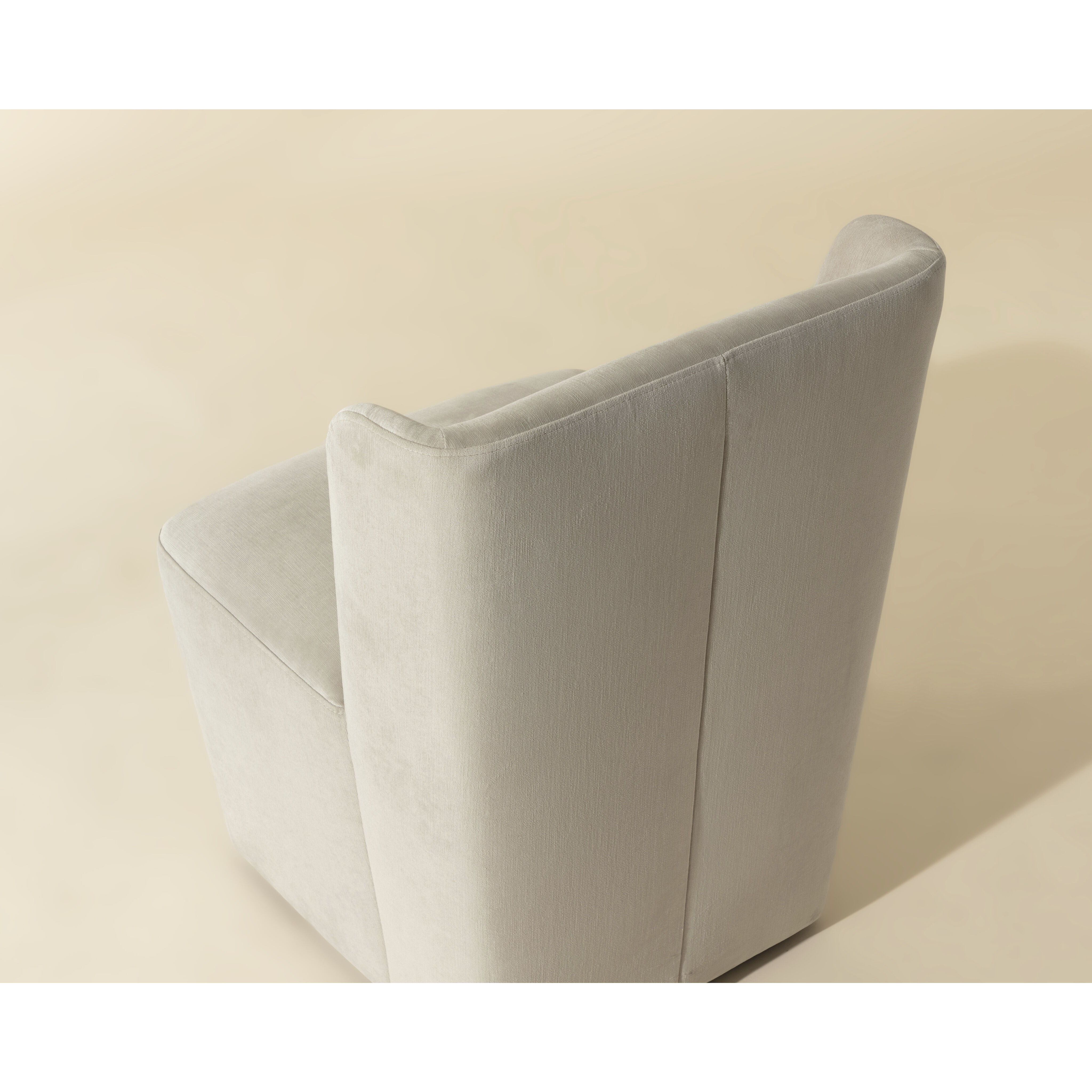 Amita Piccolo Prosecco Wheeled Dining Chair